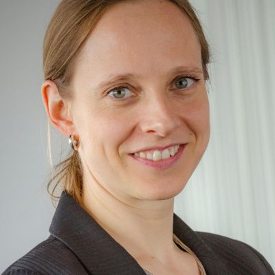 Elisabeth HAMDOUCH- DG DEFIS - EC